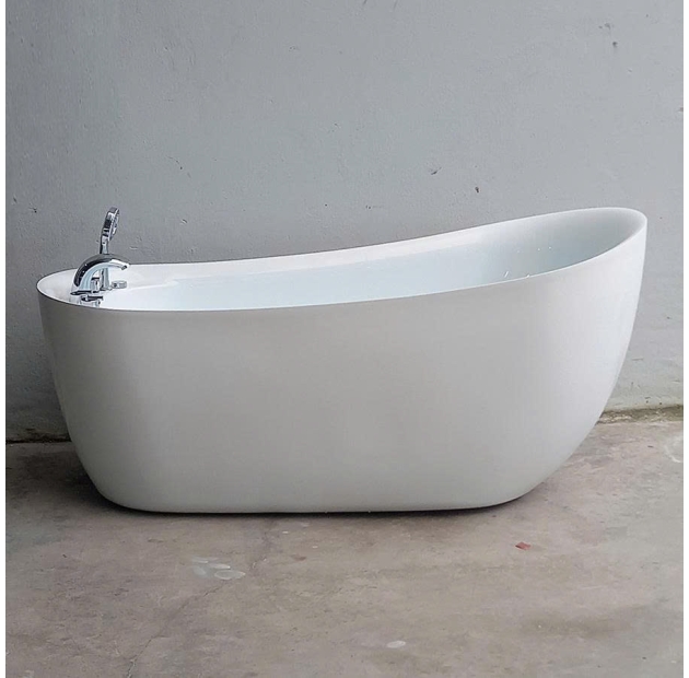 Bồn tắm massage Oval cong Trắng LUSENTER - BT12