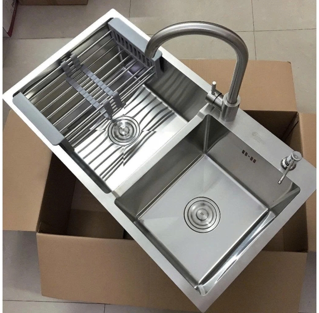 Chậu Rửa Chén Inox 2 Hố Lệch LUSENTER (BRC14)